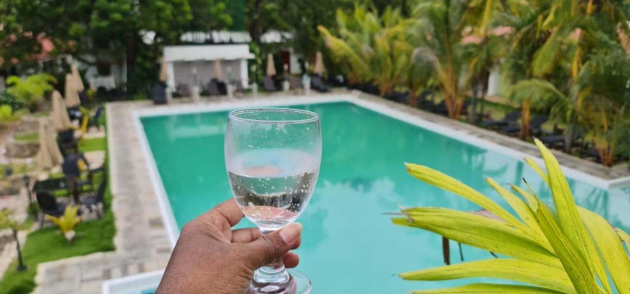 Lucky Beach Resort Trincomalee Exteriér fotografie